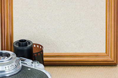 復古照相機、 老照片、 信件和筆配書